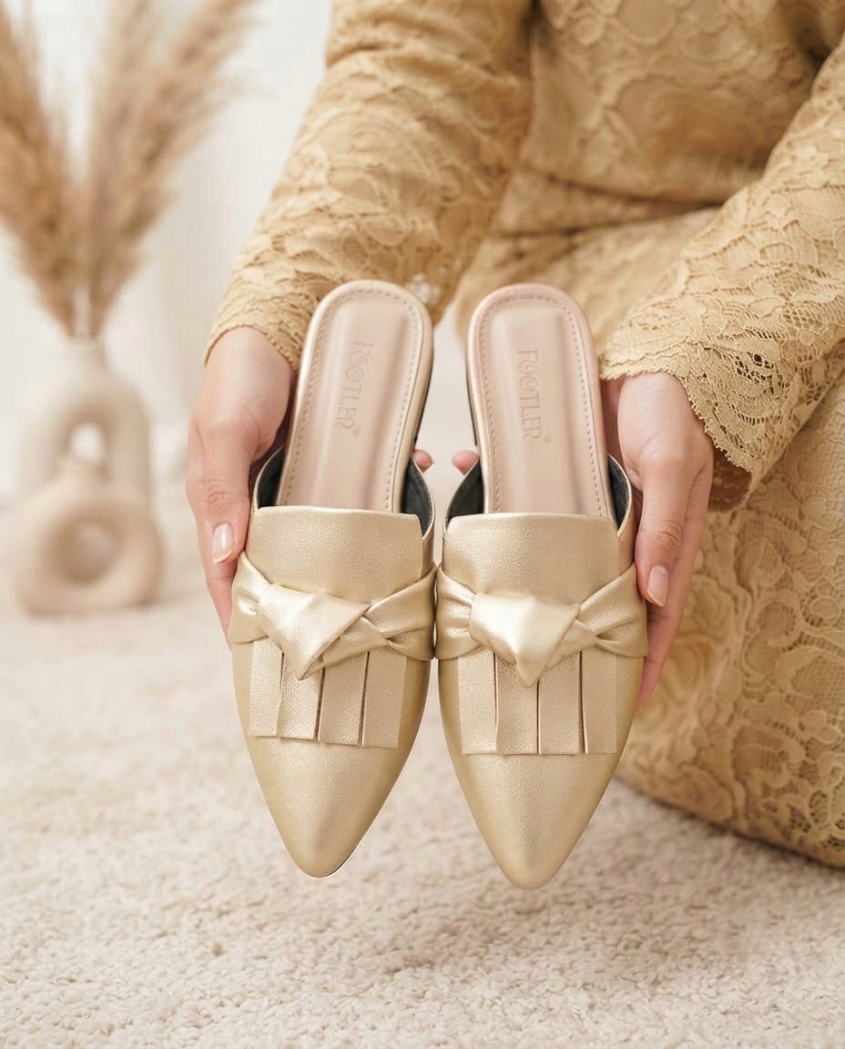 Lavish Mules- Winter Arrival